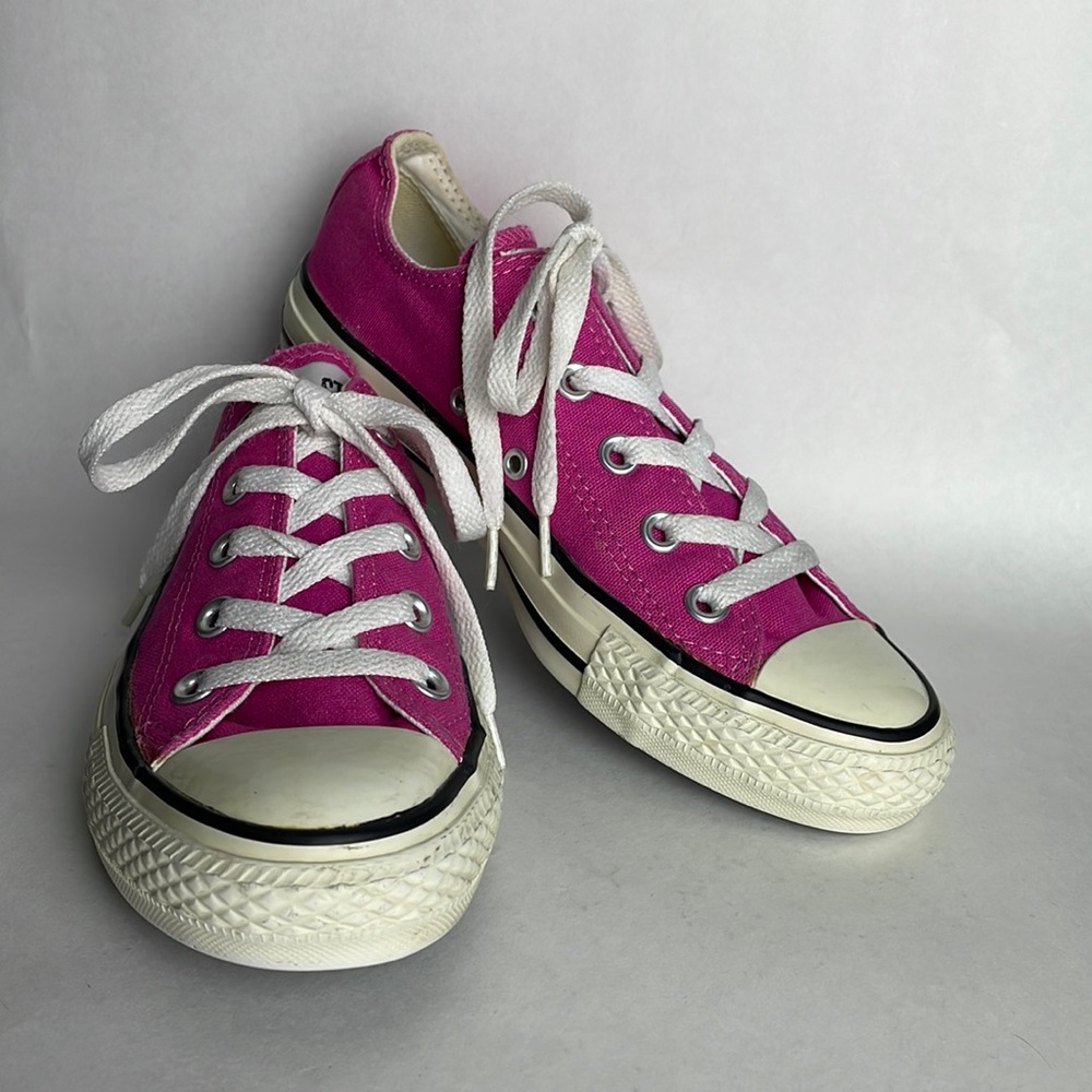 CONVERSE•ALL STAR•PINK•WOMENS 6